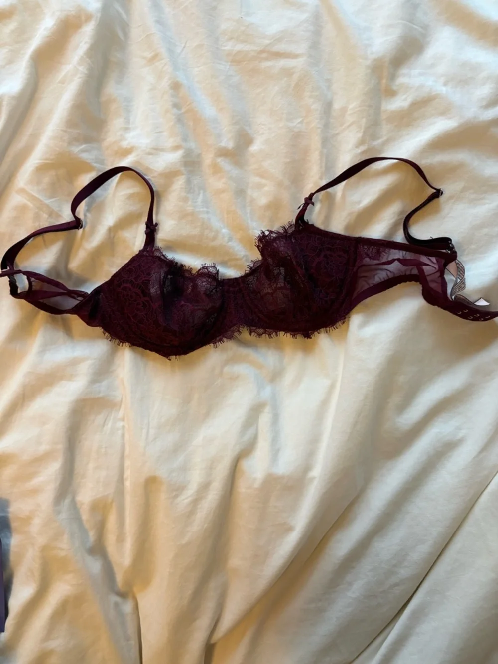 Victoria secret lace bra - Picture 1 of 2
